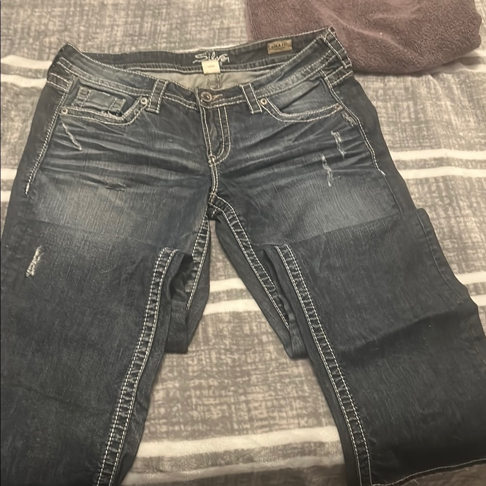 Silver Jeans Blue Straight Leg Jeans with Contrast Stitching